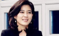 主角是燕京顶级世家被退婚,燕京世家女子的逆袭之路